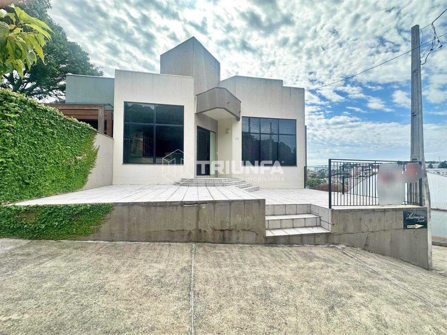 Sala Comercial Ampla em Frente à Eurotec - Excelente Localização