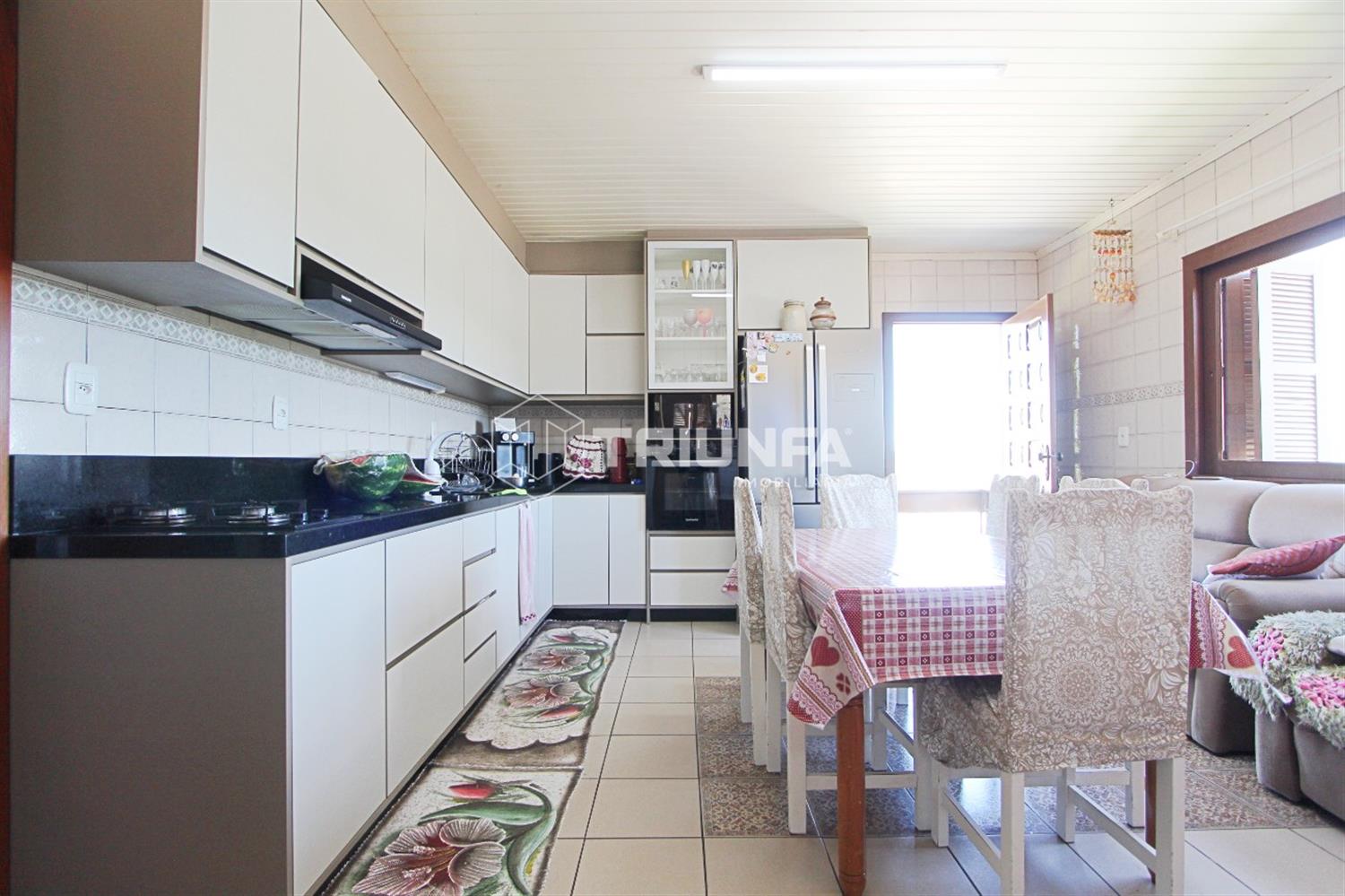 Casa, 4 quartos, à venda, 220 m², 1º de Maio - Farroupilha — foto 2