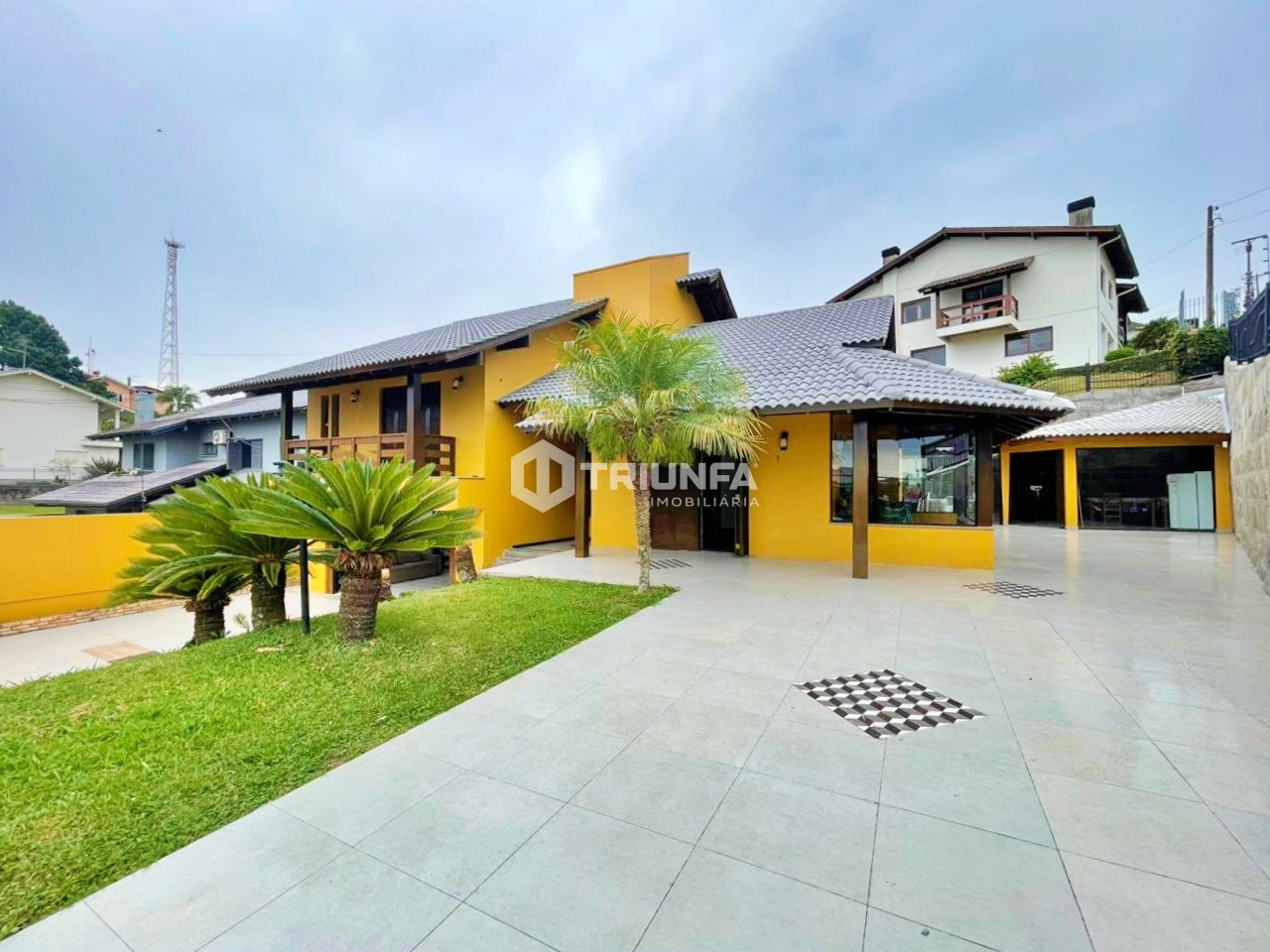 Casa, 4 quartos, para alugar, 190 m², Pio X - Farroupilha — foto 2