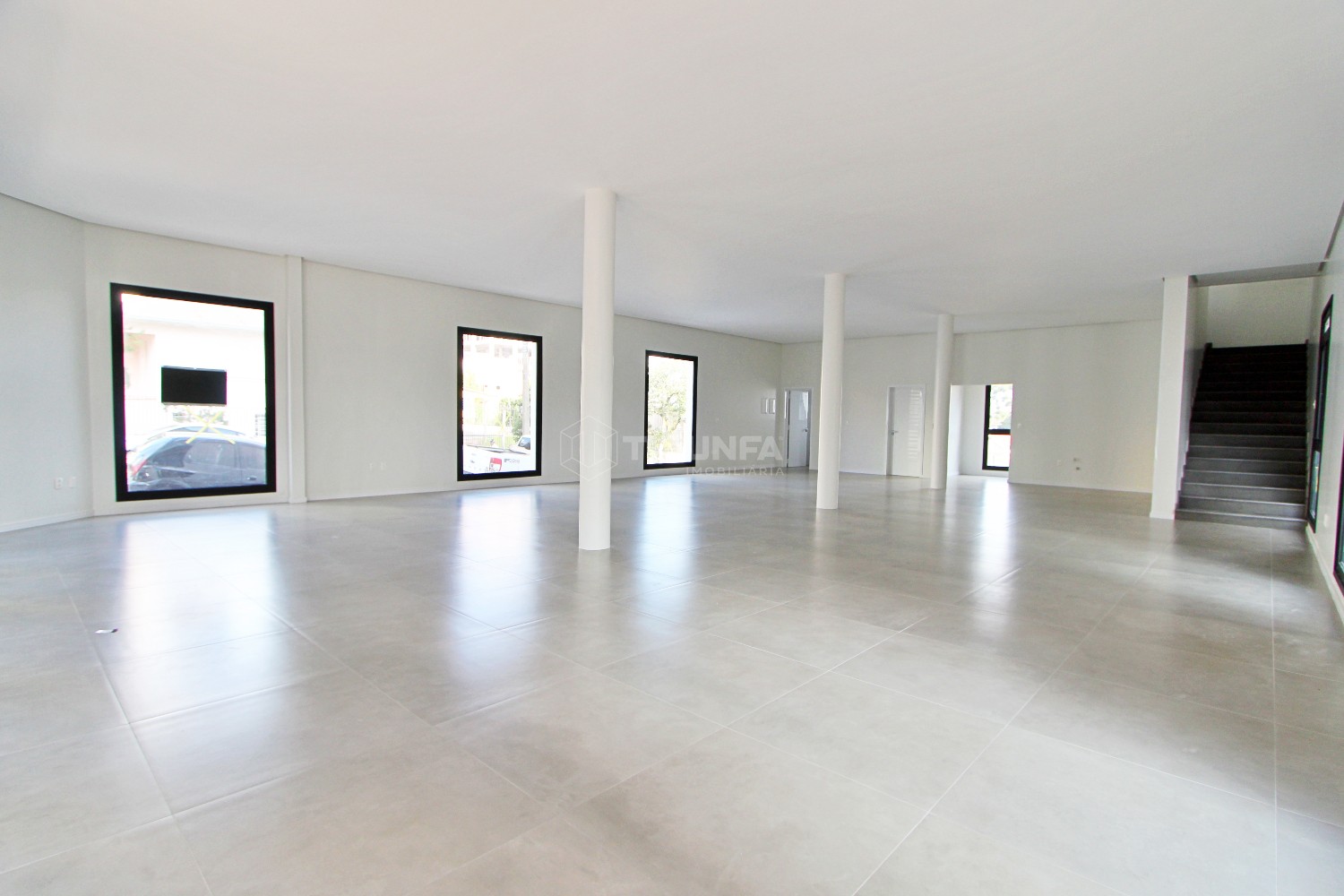 Sala comercial, para alugar, 582 m², Centro - Farroupilha — foto 2
