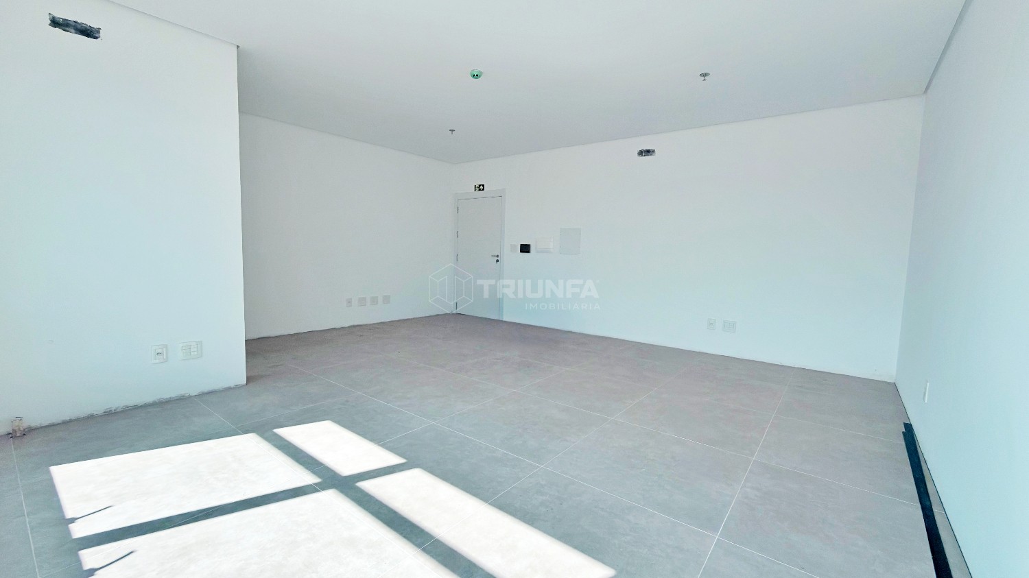 Sala comercial, para alugar, 32 m², Centro - Farroupilha — foto 2