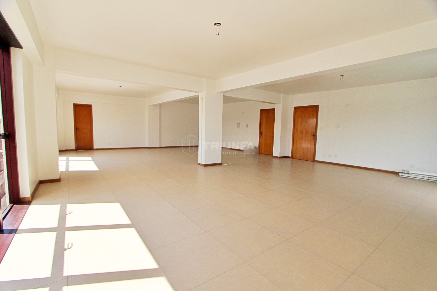 Sala comercial, para alugar, 102 m², Centro - Farroupilha — foto 3