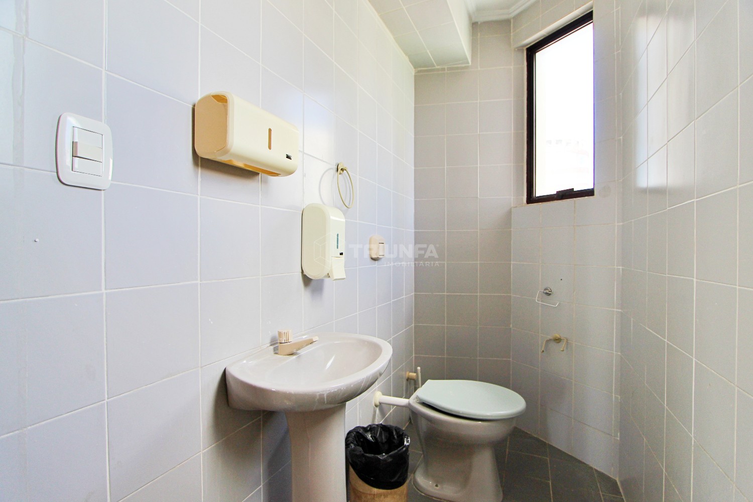 Sala comercial, para alugar, 102 m², Centro - Farroupilha — foto 5
