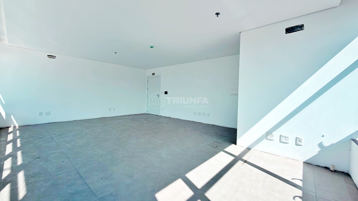 Sala comercial, para alugar, 39 m², Centro - Farroupilha — foto 2