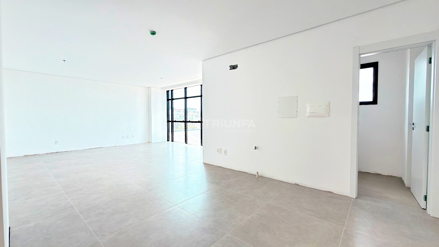Sala comercial, para alugar, 46 m², Centro - Farroupilha — foto 2