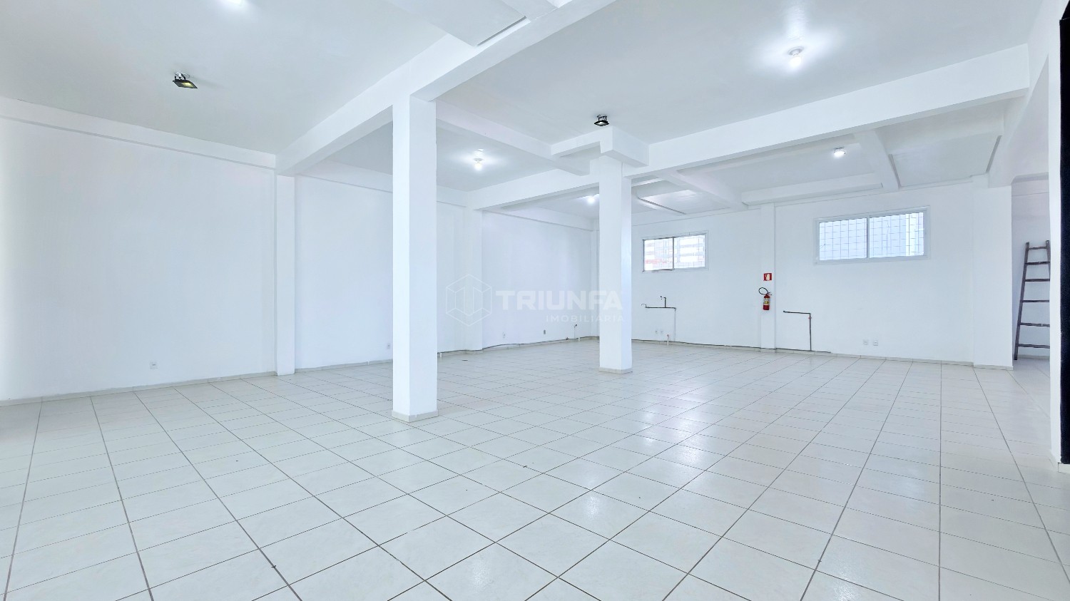 Sala comercial, para alugar, 286 m², América - Farroupilha — foto 3