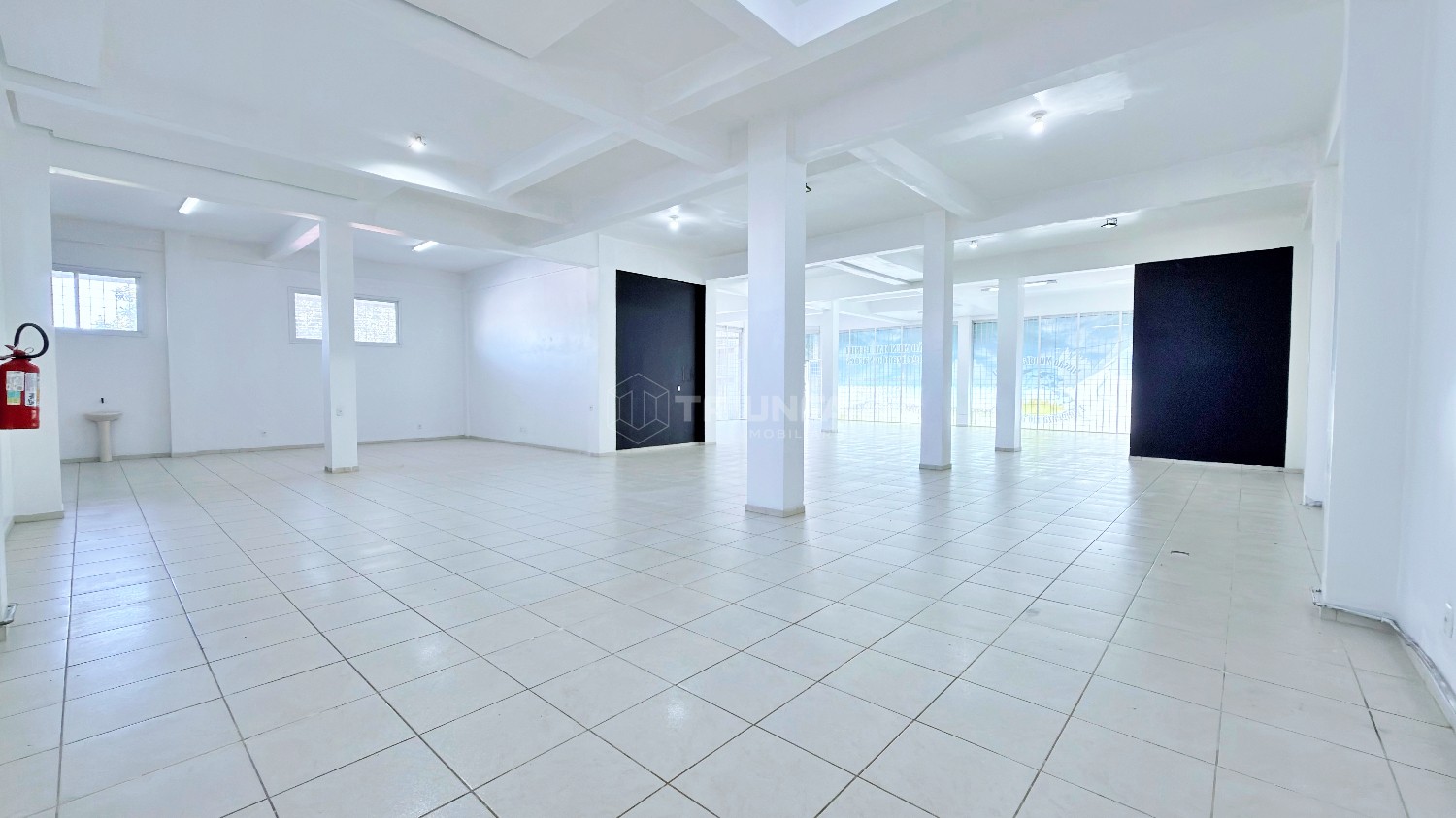 Sala comercial, para alugar, 286 m², América - Farroupilha — foto 4