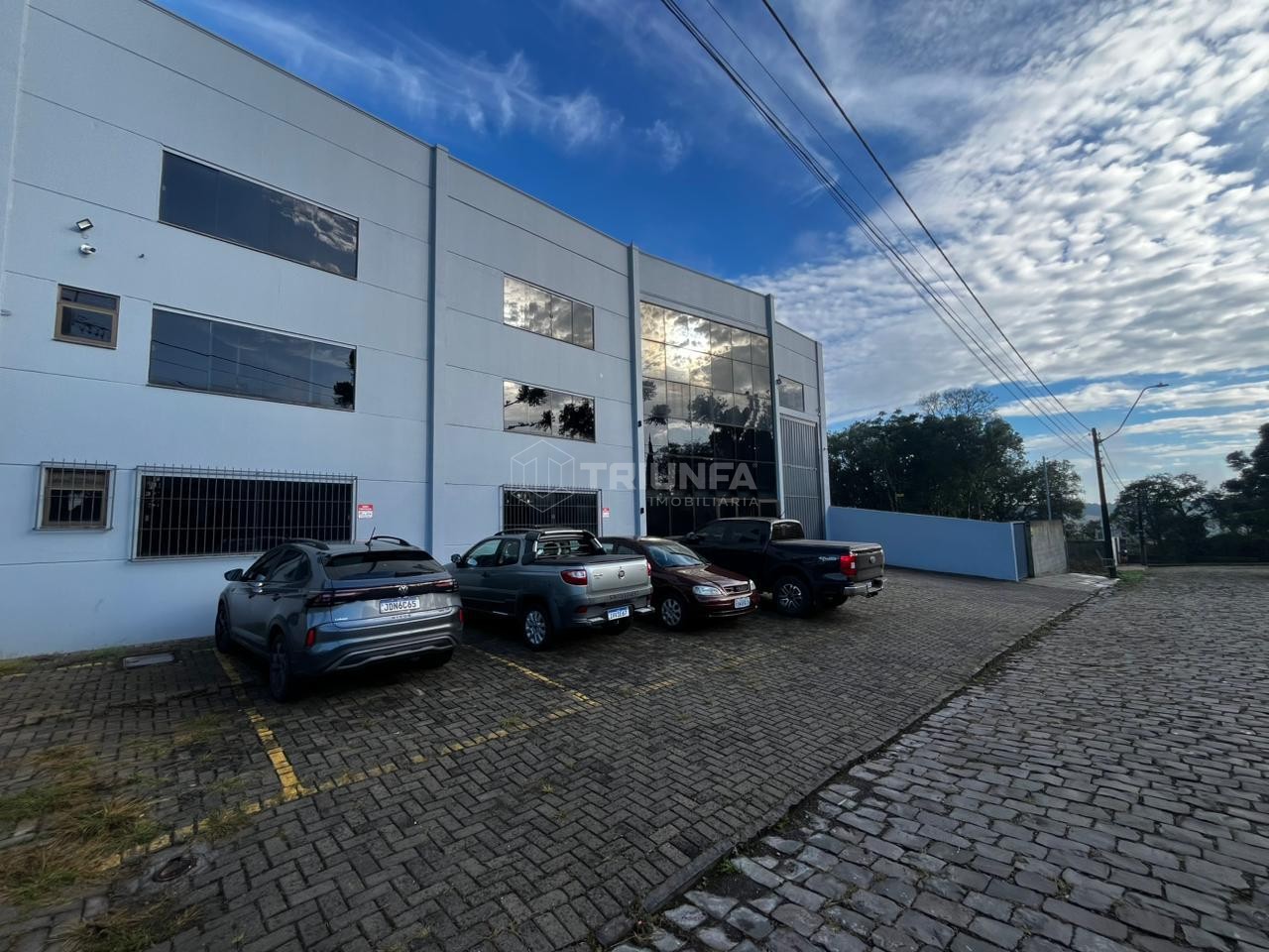 Galpão, para alugar, 580 m², Ana Rech - Caxias do Sul — foto 2