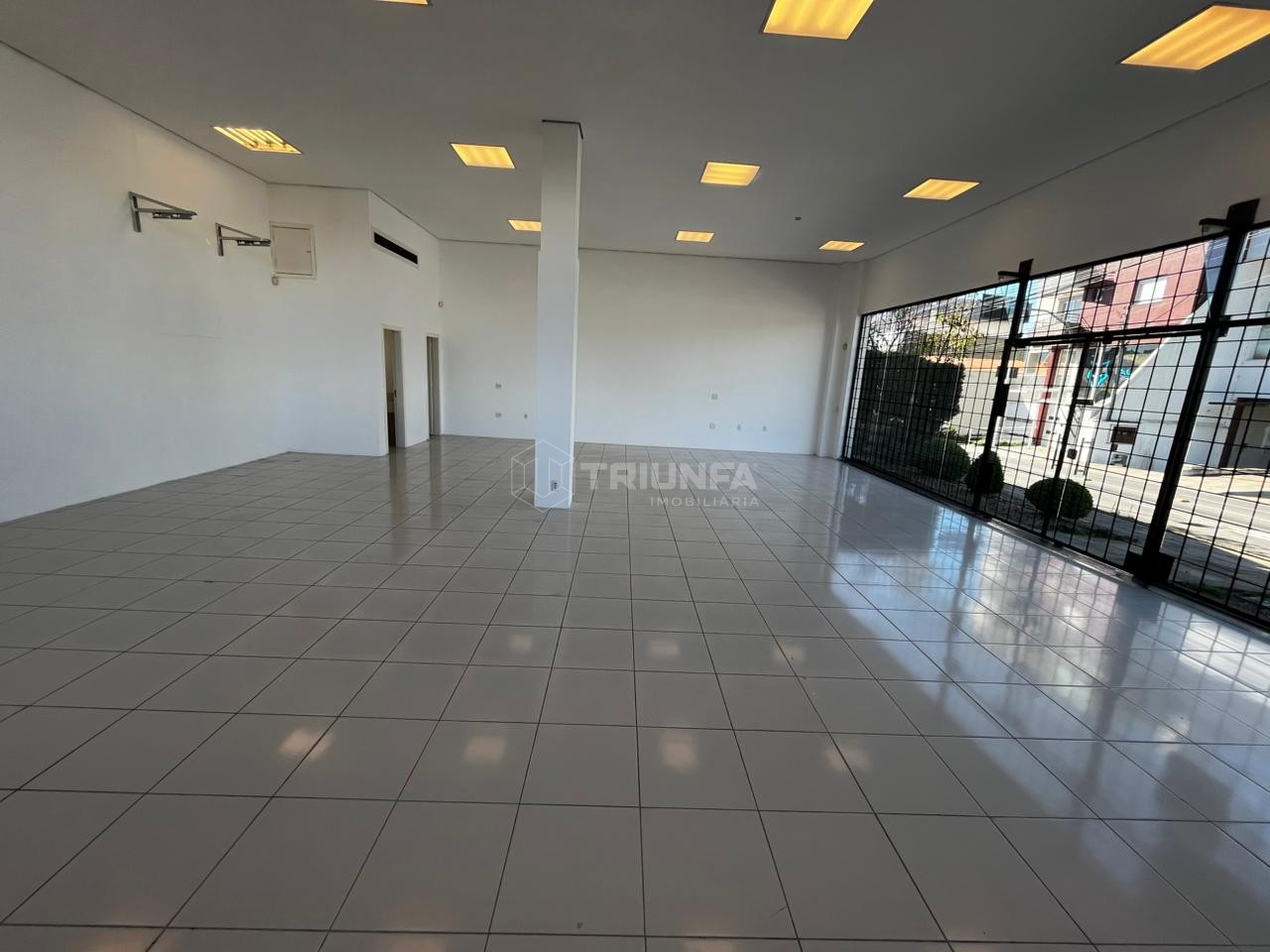 Sala comercial, para alugar, 380 m², Colina Sorriso - Caxias do Sul — foto 3