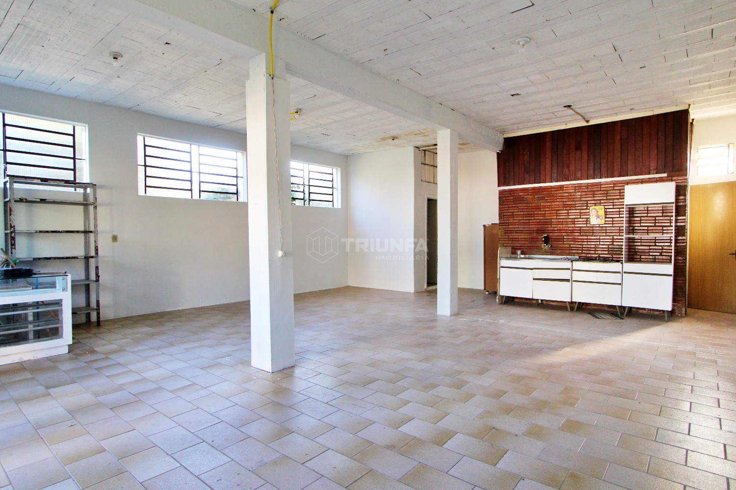 Sala comercial, para alugar, 80 m², América - Farroupilha — foto 2