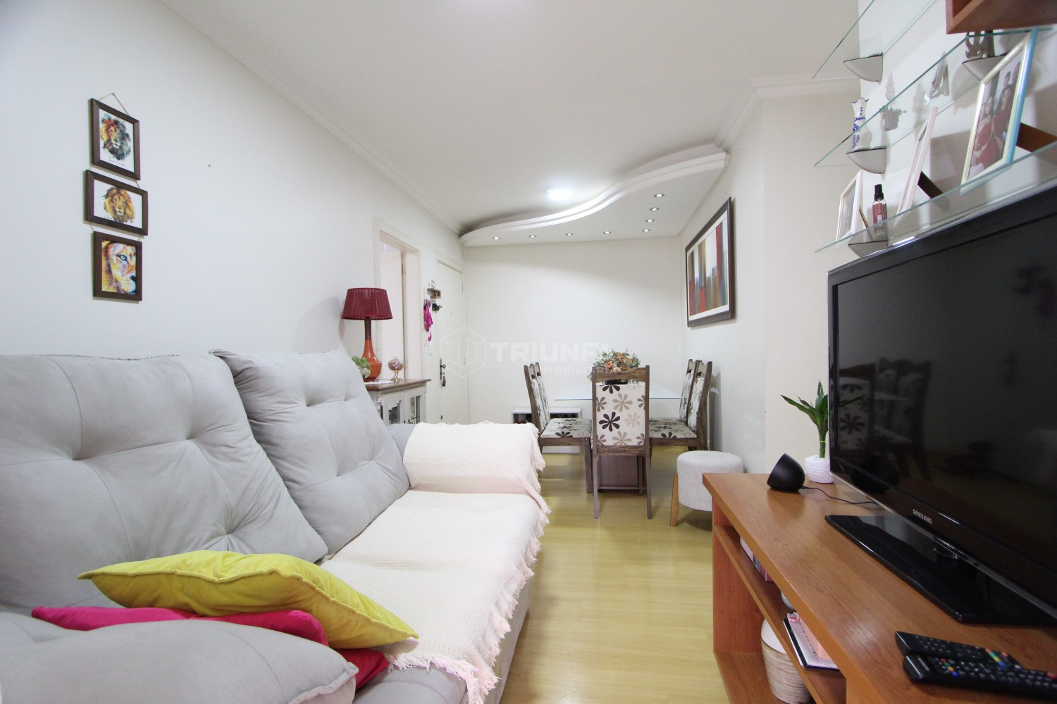 Localizado no bairro São Francisco, este apartamento é o lugar perfeito para quem busca conforto e praticidade.