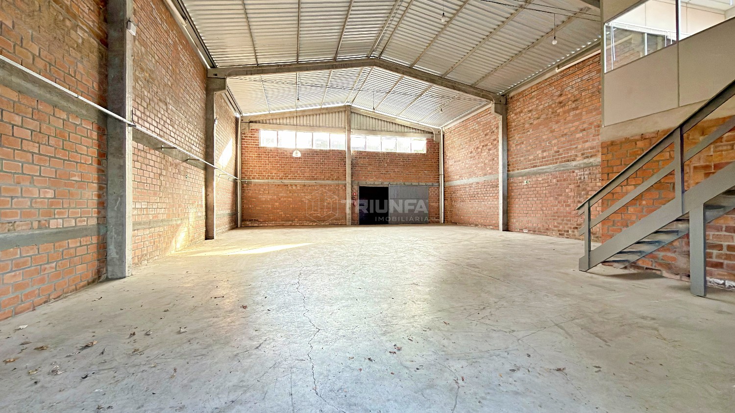 Galpão, para alugar, 286 m², América - Farroupilha — foto 3