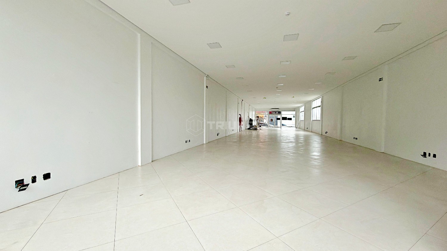 Sala comercial, para alugar, 340 m², Centro - Farroupilha — foto 4