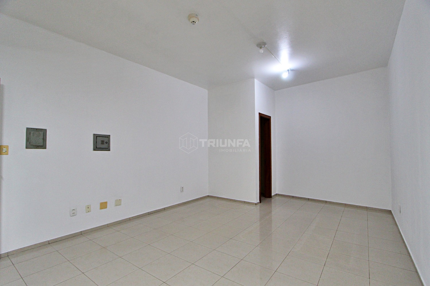 Sala comercial, para alugar, 22 m², Centro - Farroupilha — foto 3