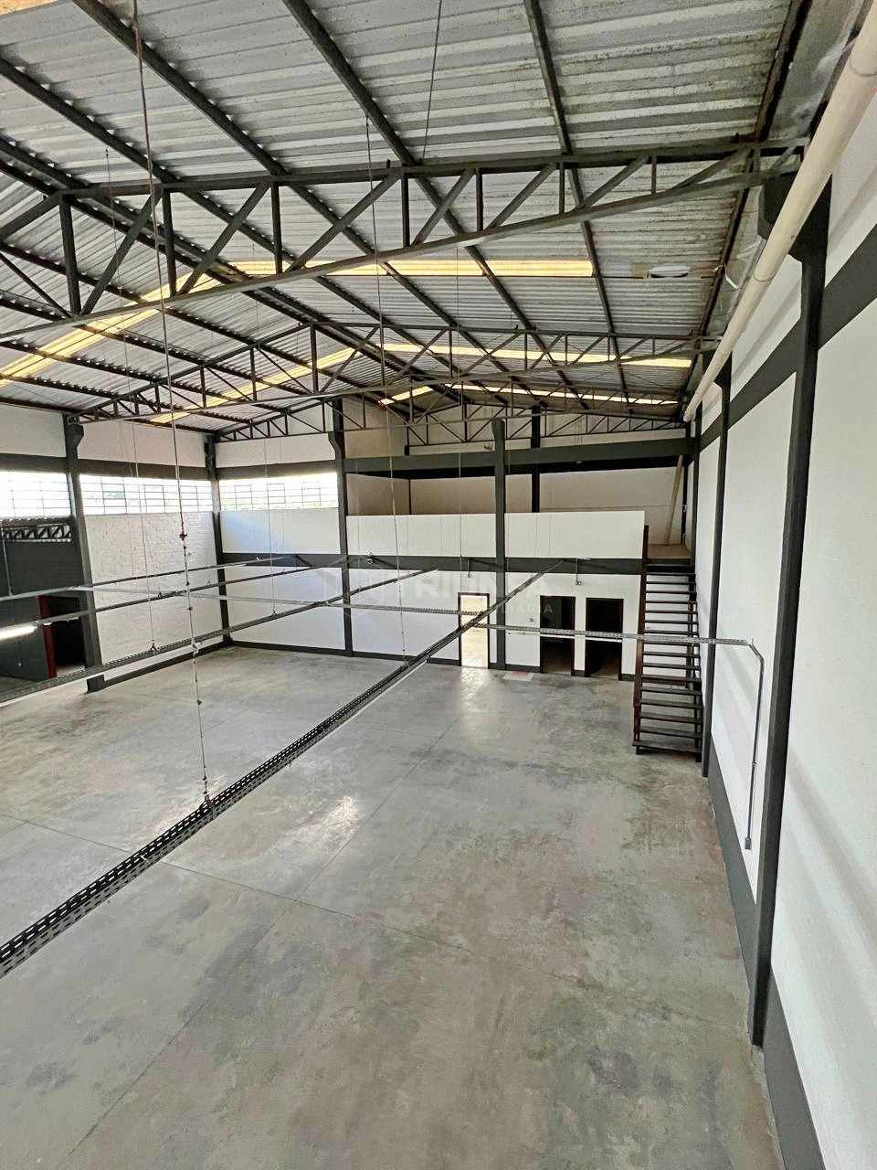 Galpão, para alugar, 562 m², Nova Milano - Farroupilha — foto 2