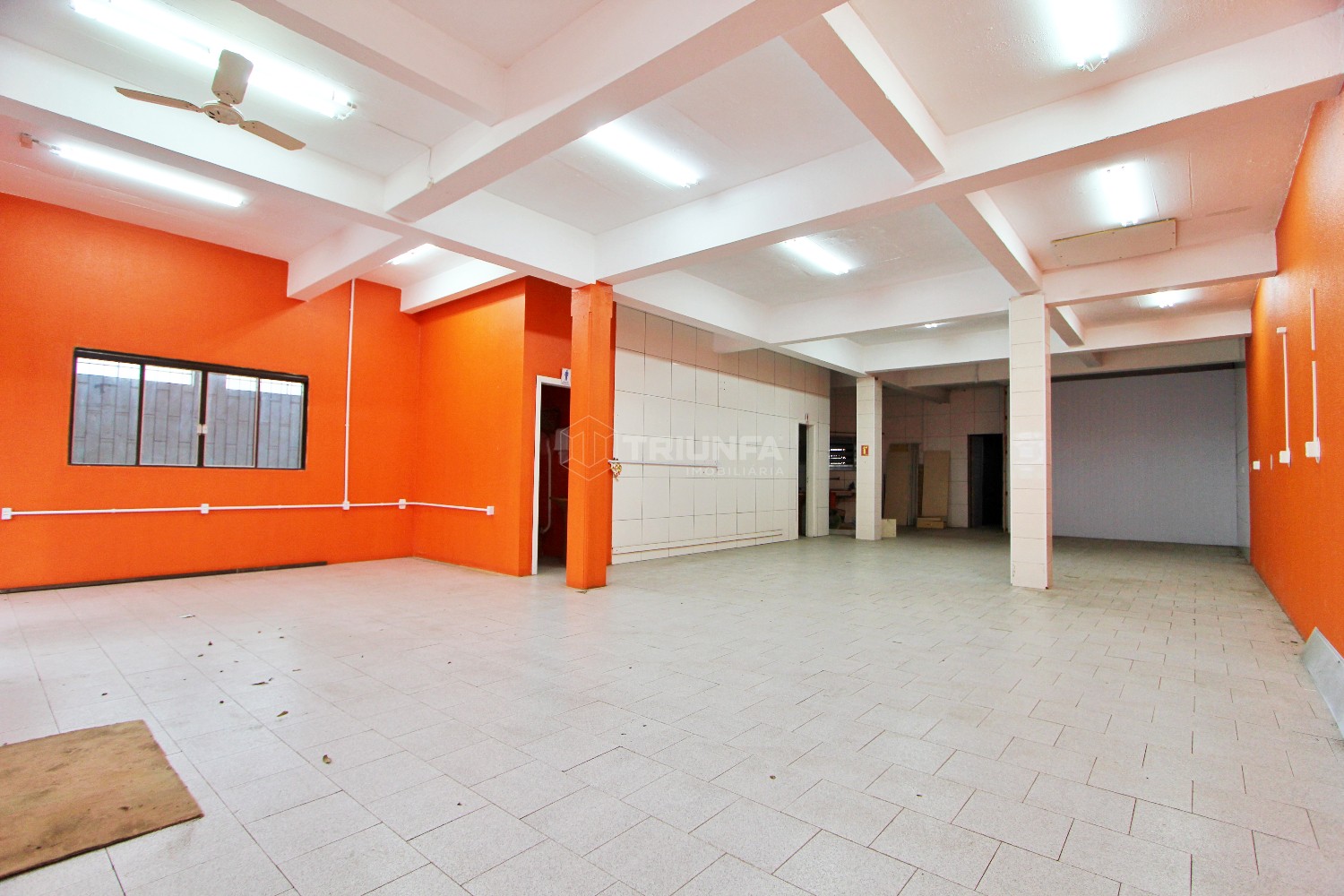 Sala comercial, para alugar, 140 m², Cinquentenário - Farroupilha — foto 2