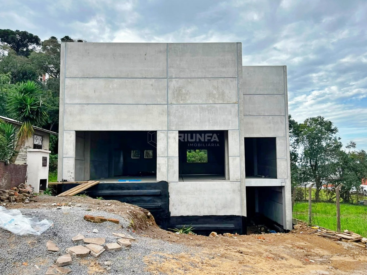 PAVILHÃO COMERCIAL PARA LOCAÇÃO NO CENTRO