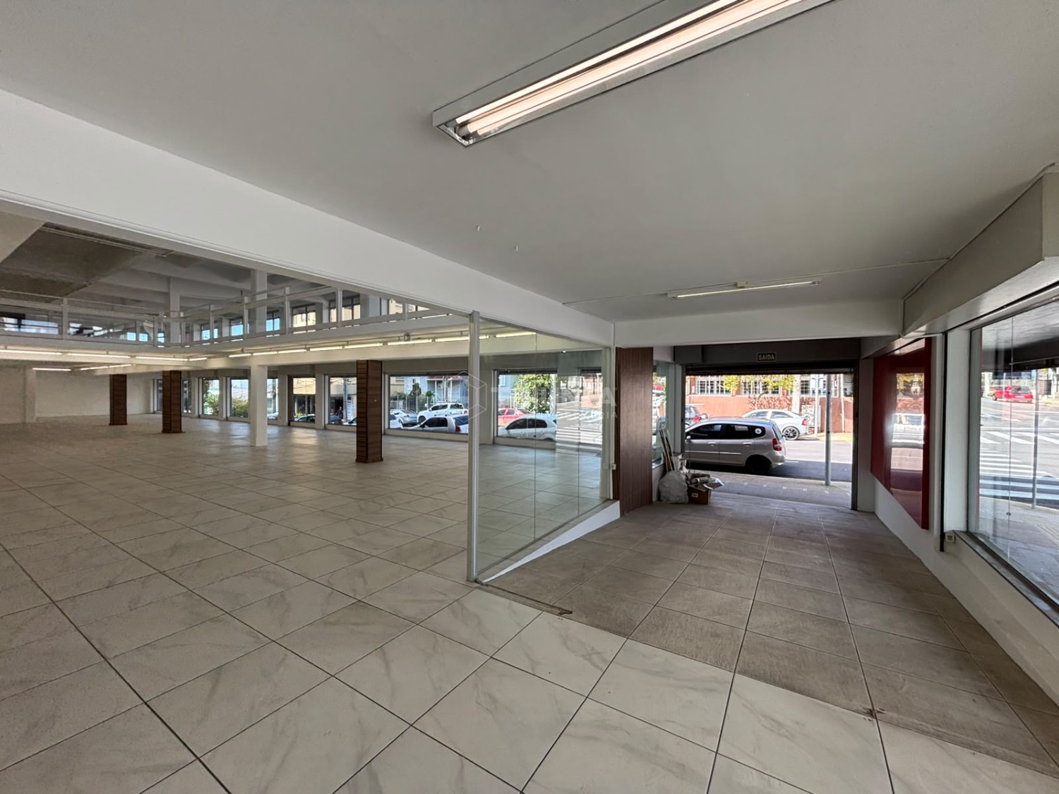 Sala comercial, para alugar, 1.557 m², Centro - Farroupilha — foto 3