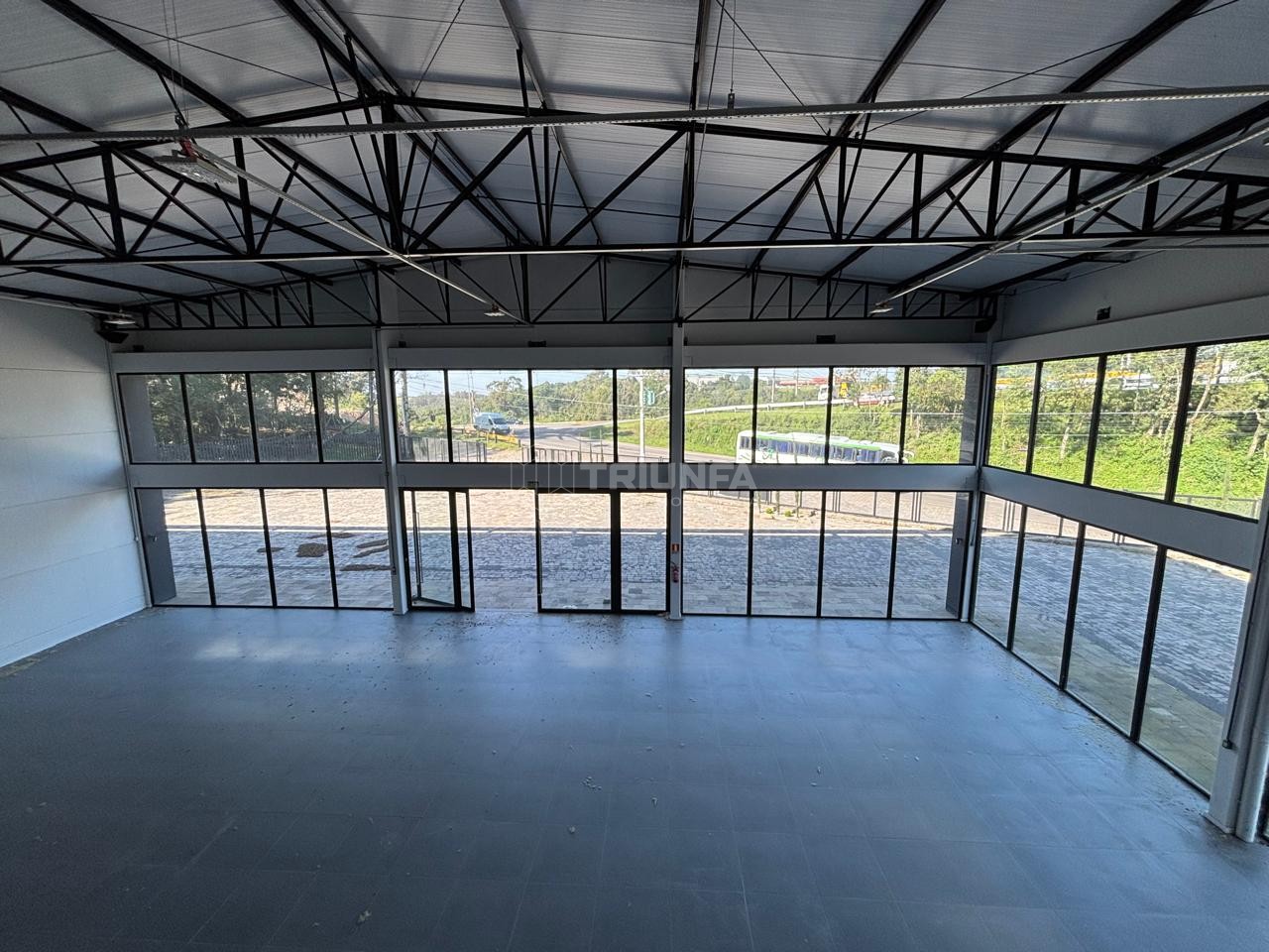 Comercial, para alugar, 650 m², Rota do Sol - Carlos Barbosa — foto 2