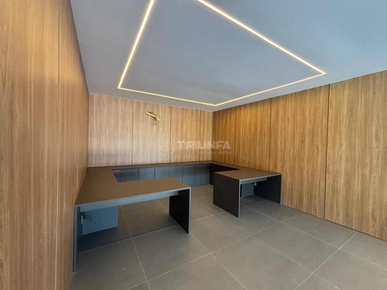 Comercial, para alugar, 650 m², Rota do Sol - Carlos Barbosa — foto 4