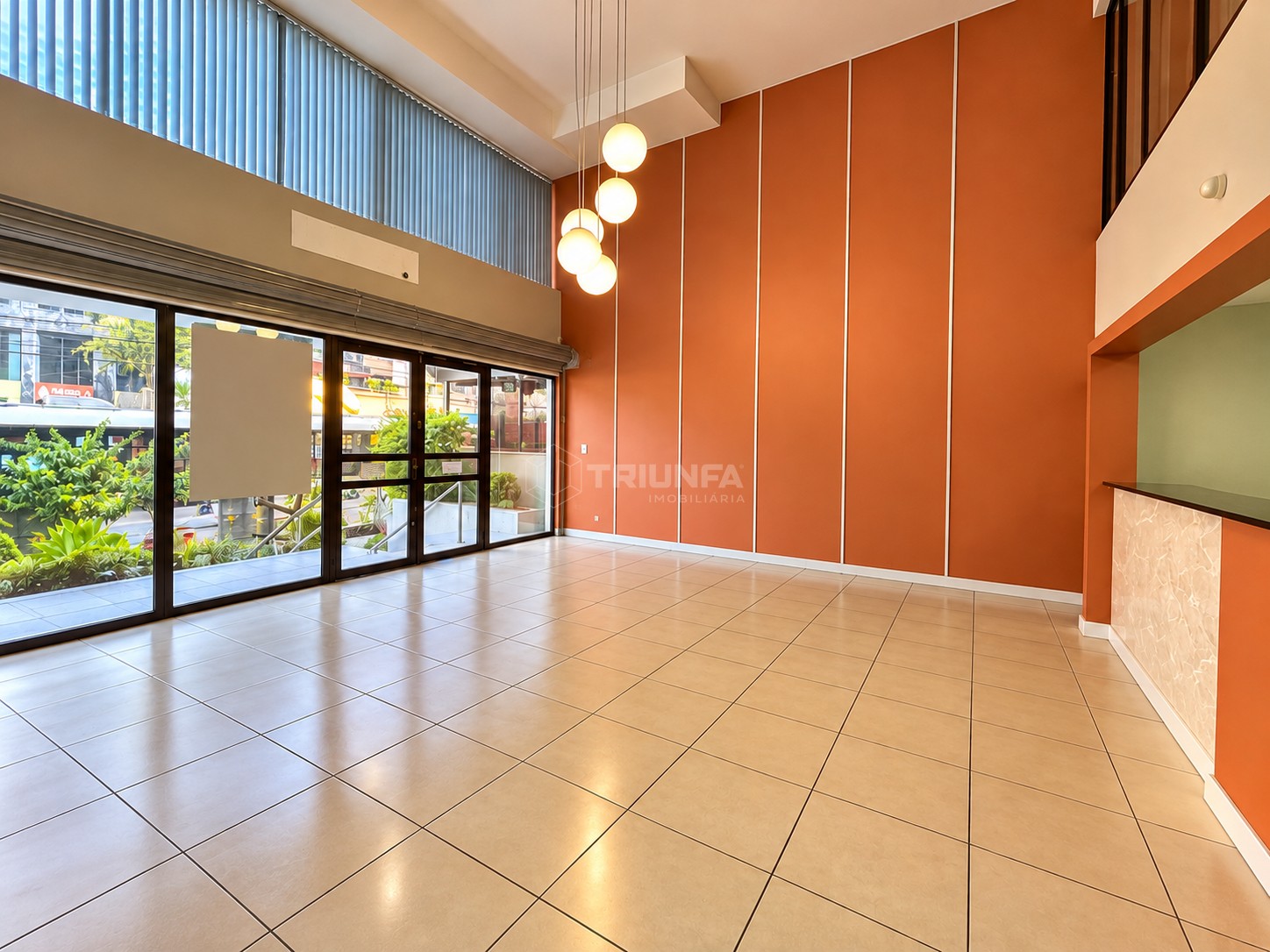Sala comercial, para alugar, 450 m², São Pelegrino - Caxias do Sul — foto 2