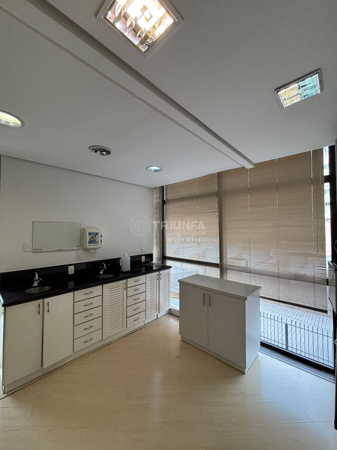 Sala comercial, para alugar, 70 m², São Pelegrino - Caxias do Sul — foto 5