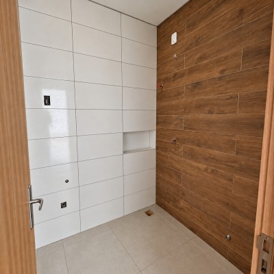 thumbnail--6ad22e30a3c32.webp