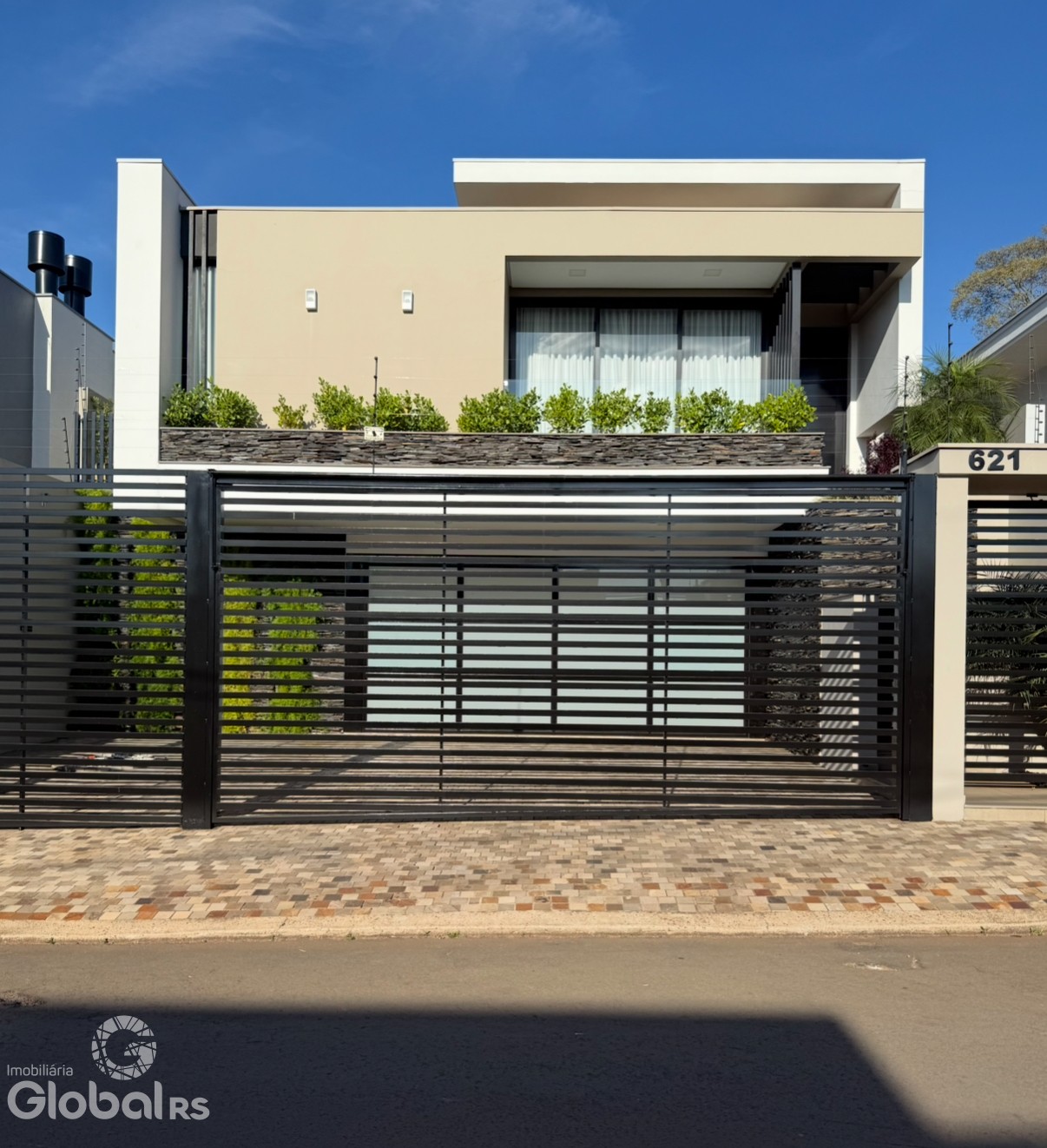 Casa 3 dormitórios