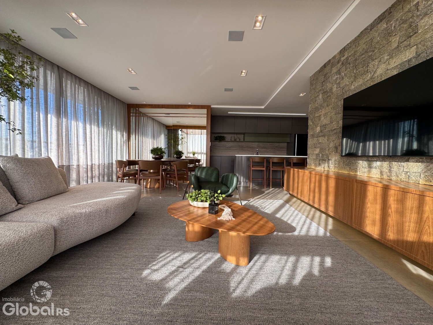 Apartamento 3 dormitórios