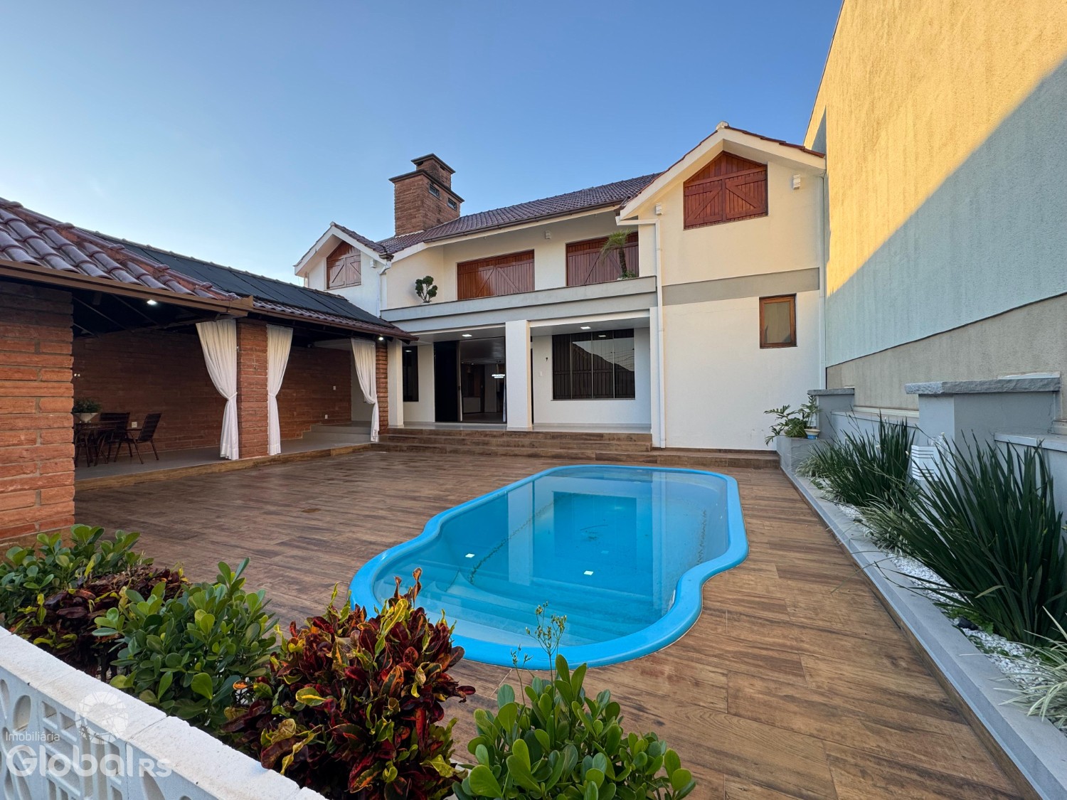 Casa 3 dormitórios