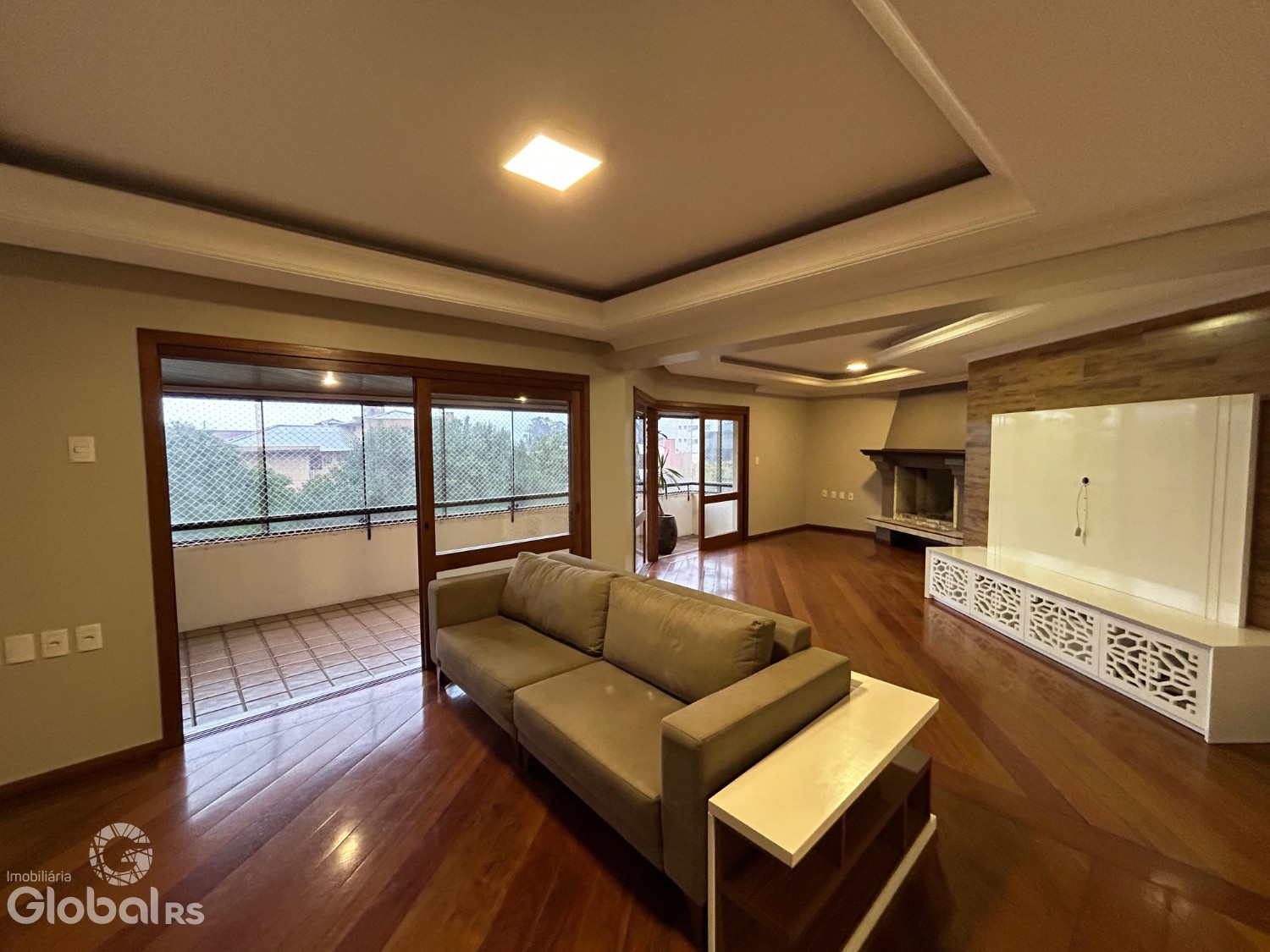 Apartamento 3 dormitórios