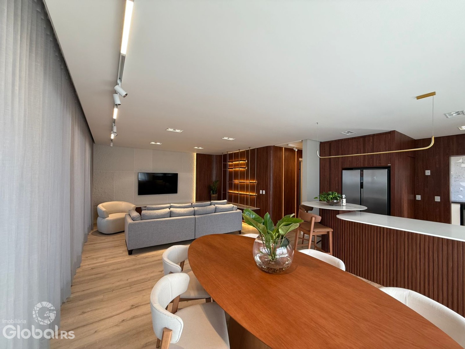 Apartamento 3 dormitórios