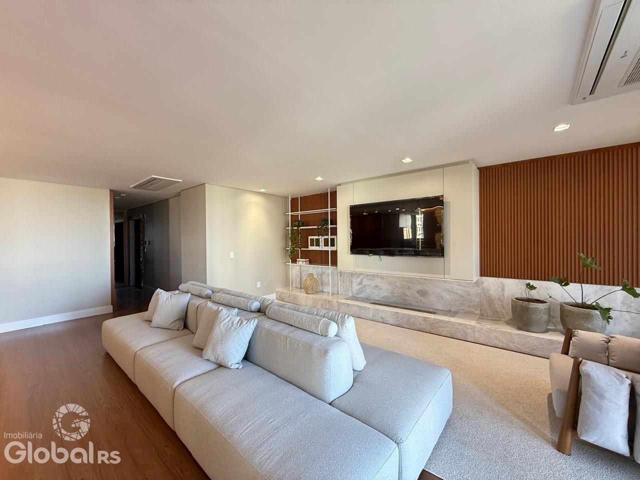 Apartamento 3 dormitórios