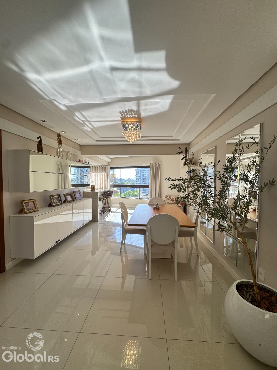 Apartamento 3 dormitórios