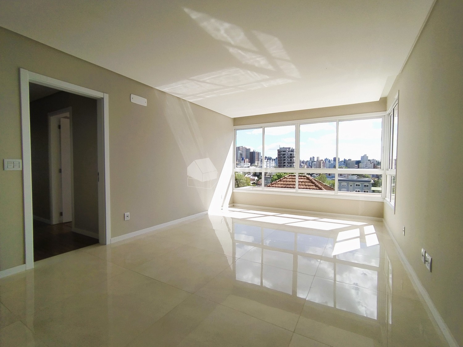 thumbnail-sala-3-652d2ff650cab.wepb